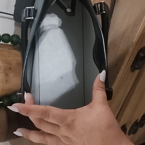 Kate Spade Bag - Picture 4 of 7